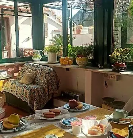 Dei Fiori Bed & Breakfast 3*