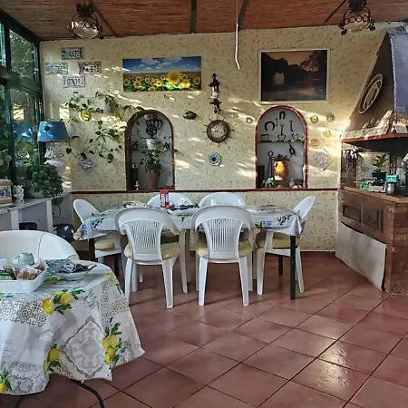 Dei Fiori Bed & Breakfast 3*